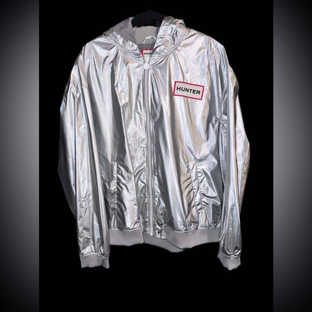 HUNTER ⭐️• X Target Men’s XXL Silver Windbreaker - New without tags